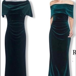 Vince Camuto long hunter green velvet dress. Size 6.